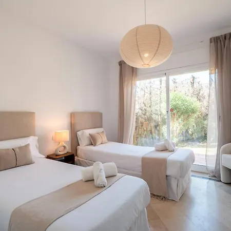 Apartment Banus Palm Garden - Stylish & Prime Location