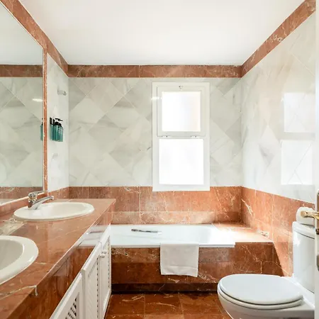 Banus Palm Garden - Stylish & Prime Location Marbella