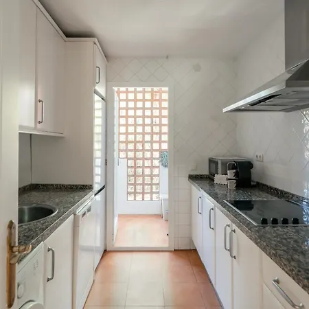 Banus Palm Garden - Stylish & Prime Location Apartment
